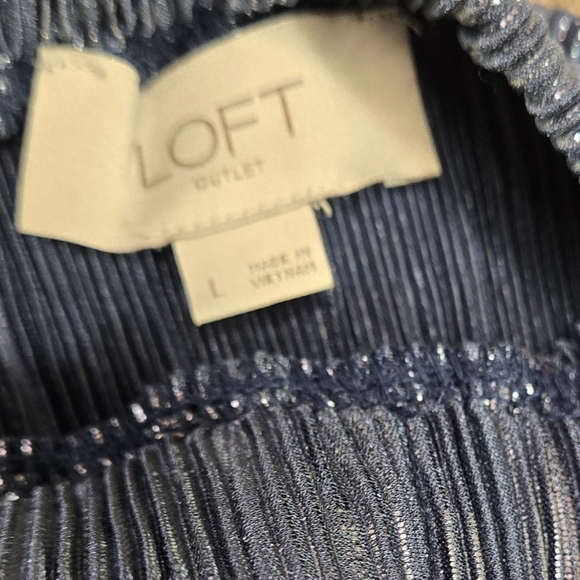 Loft Skirt Elegant Blue Pleated Skirt Size Large - Picture 4 of 5